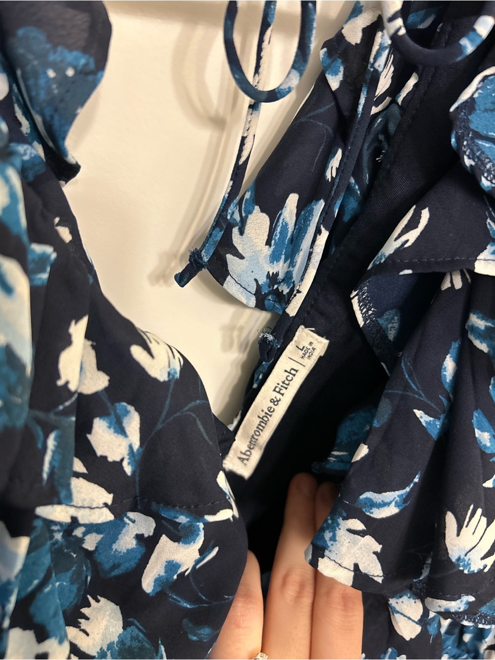 Abercrombie & Fitch Women's Navy Blue Floral Ruffle Dress - Picture 5 of 10
